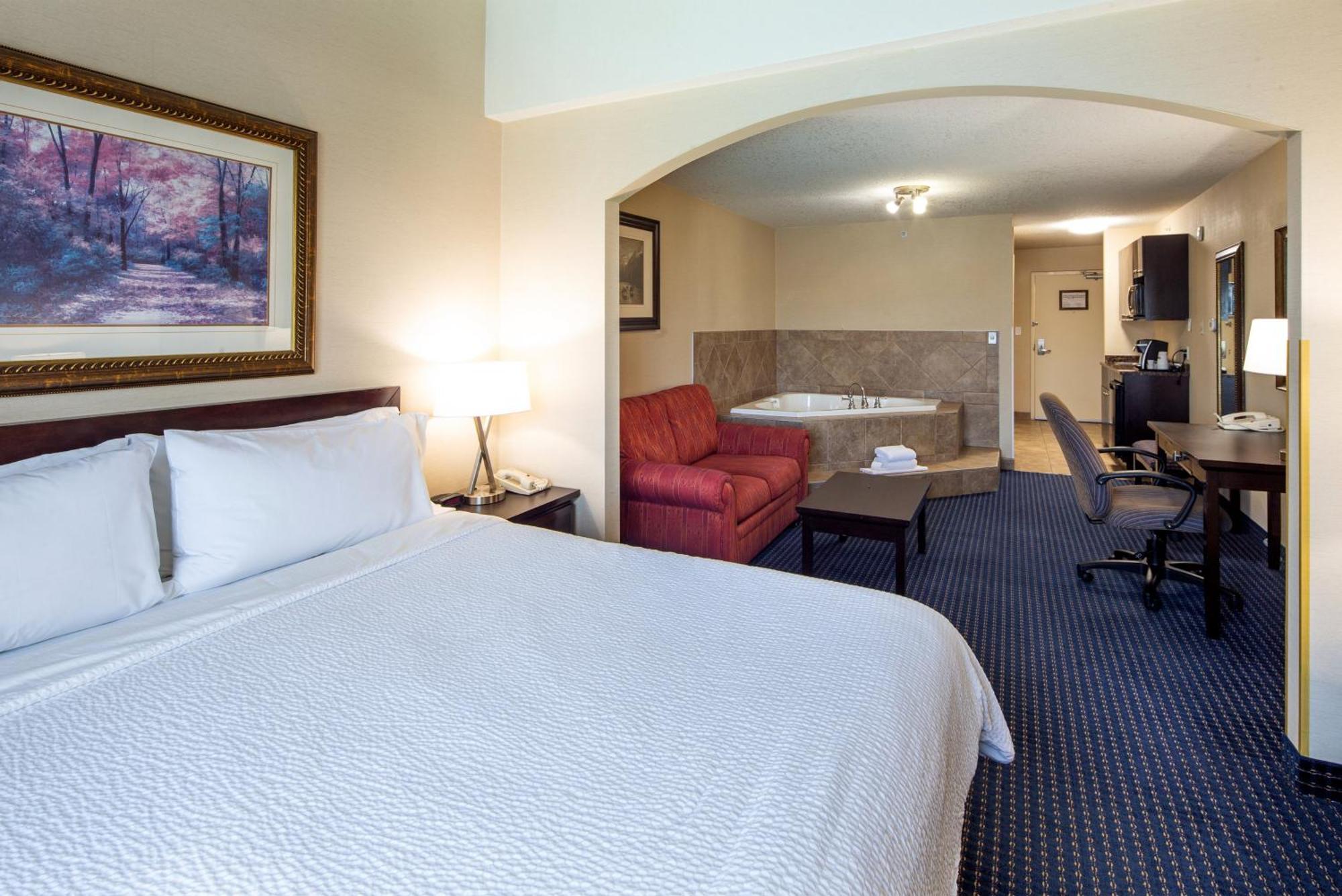 Express & By Ihg 2*