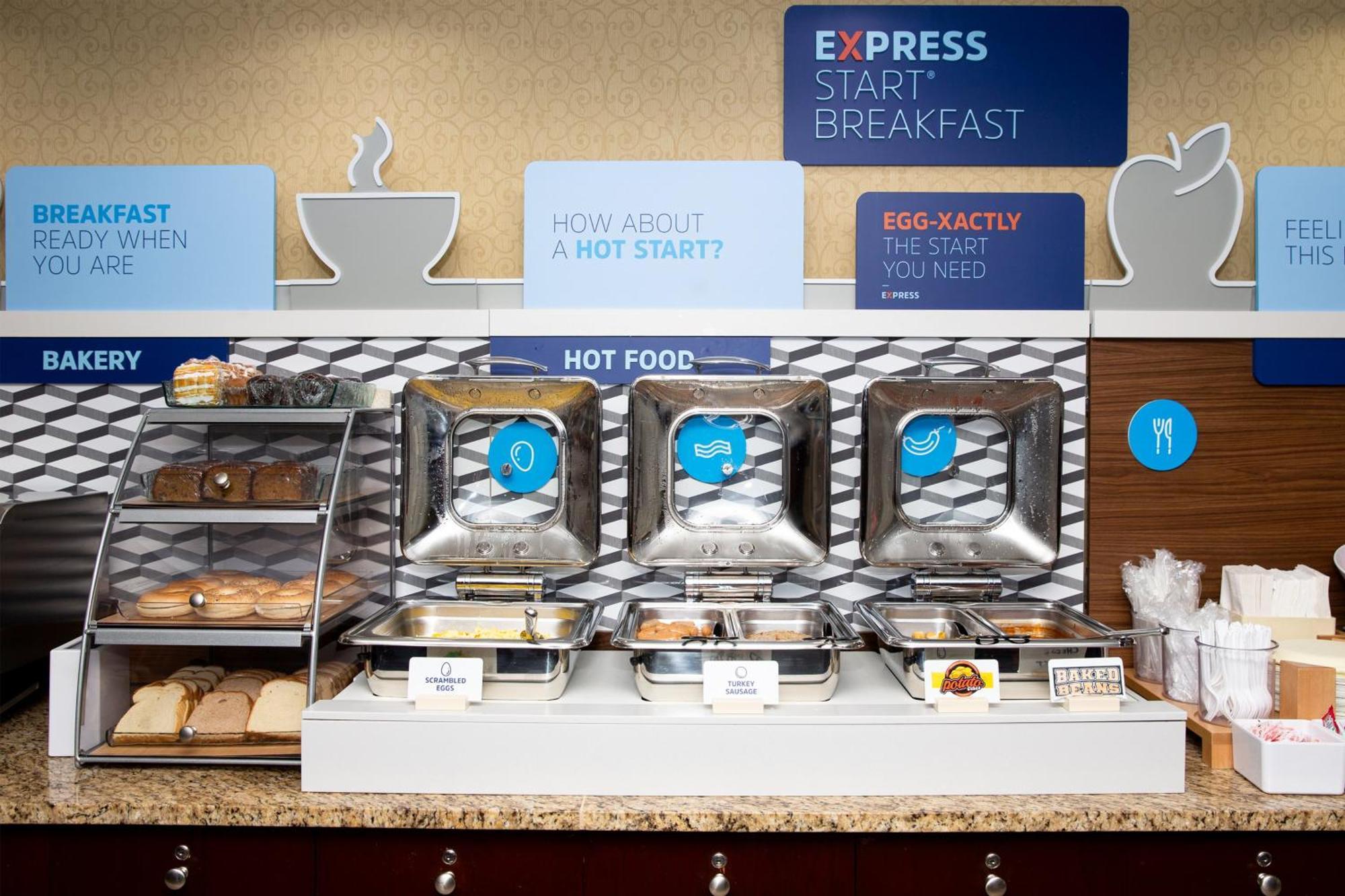 Hotel Express & By Ihg Edson