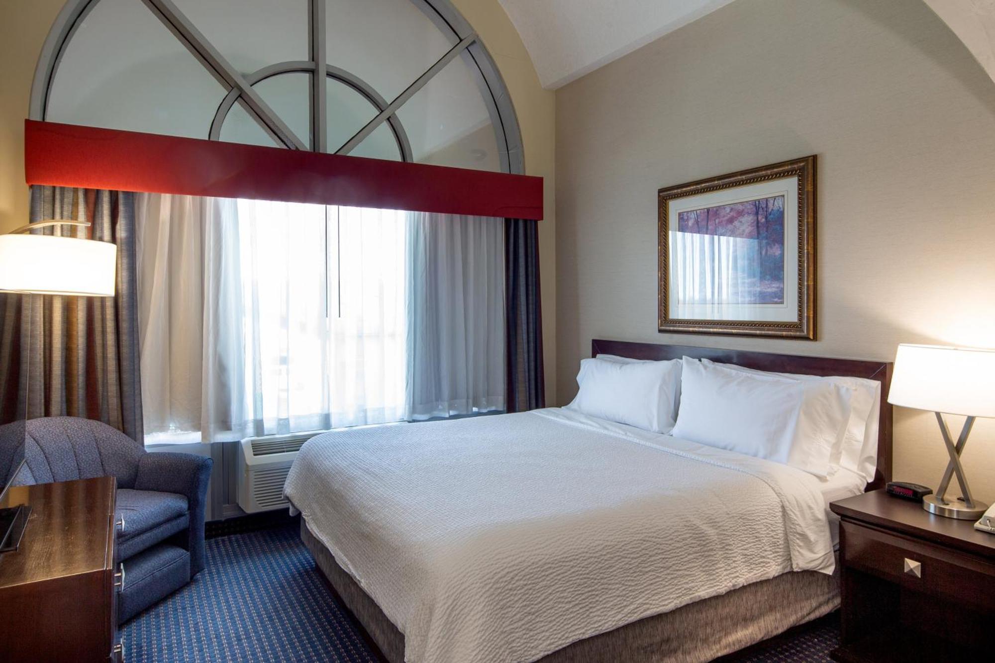 Express & By Ihg Hotel
