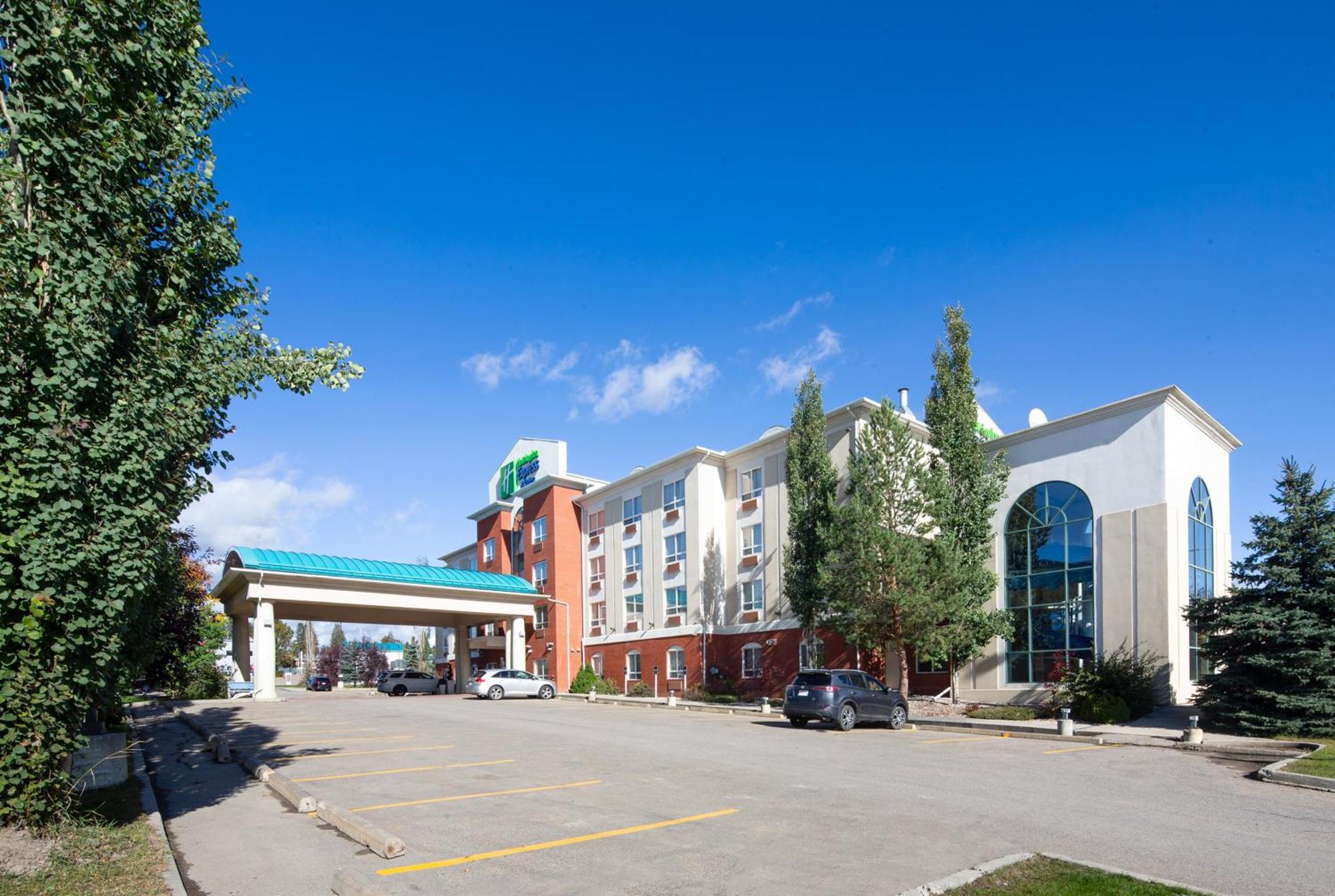 Express & By Ihg Edson