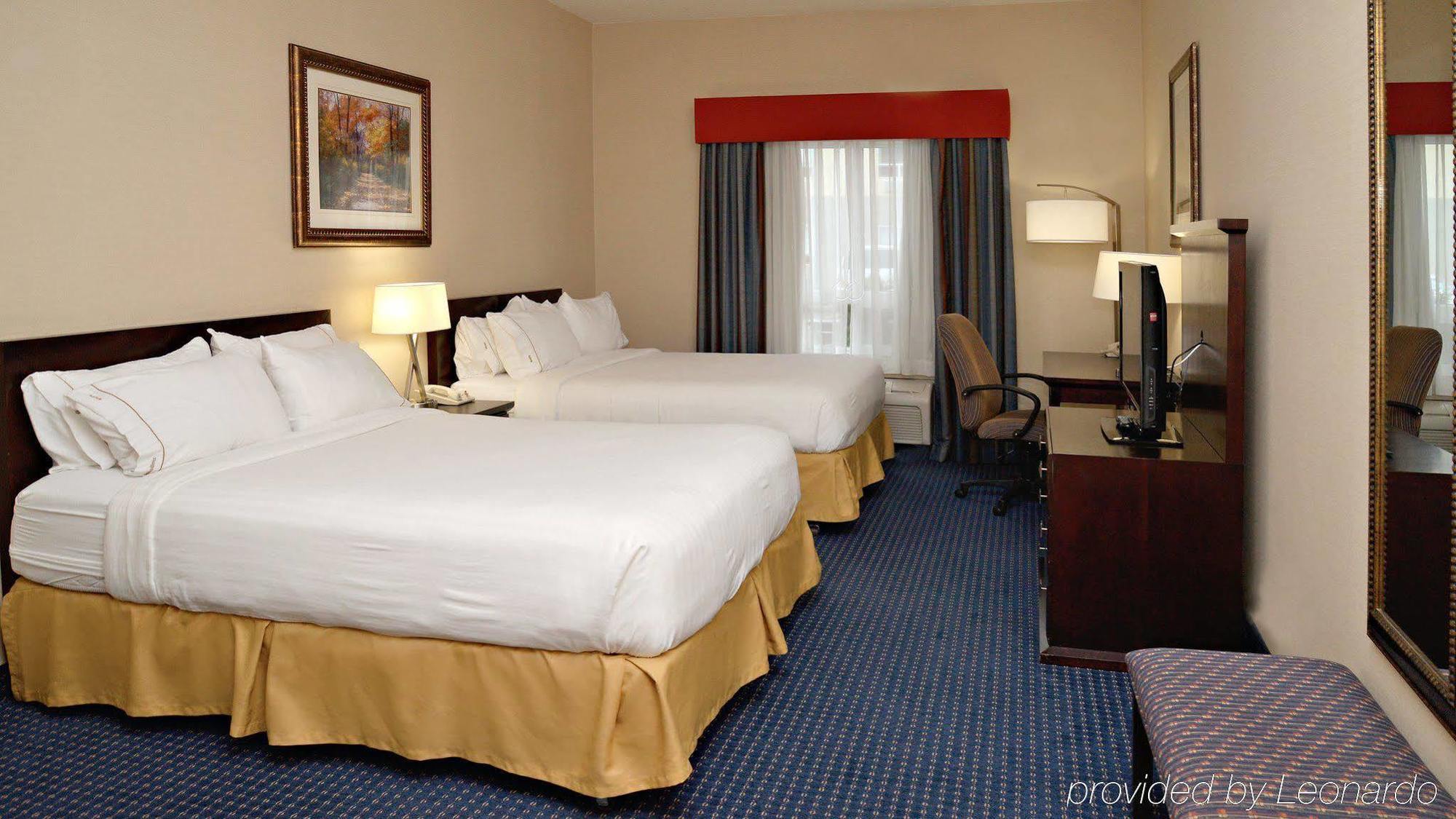 Express & By Ihg Edson