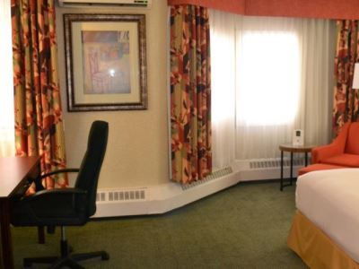 Hotel Express & By Ihg 2*