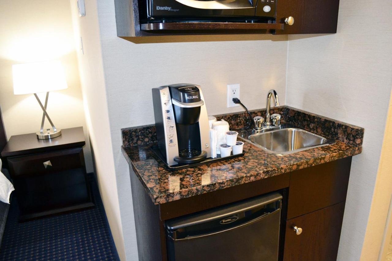 Hotel Express & By Ihg 2*